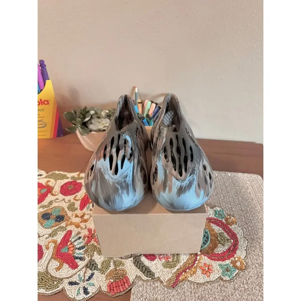 adidas Yeezy Foam RNR MX Cinder Stone Salt Mist Granite Slide Runner RNNR
